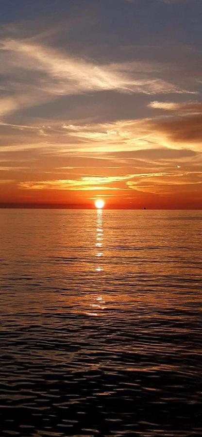 Bed and Breakfast Miramare Fiumicino Exterior foto